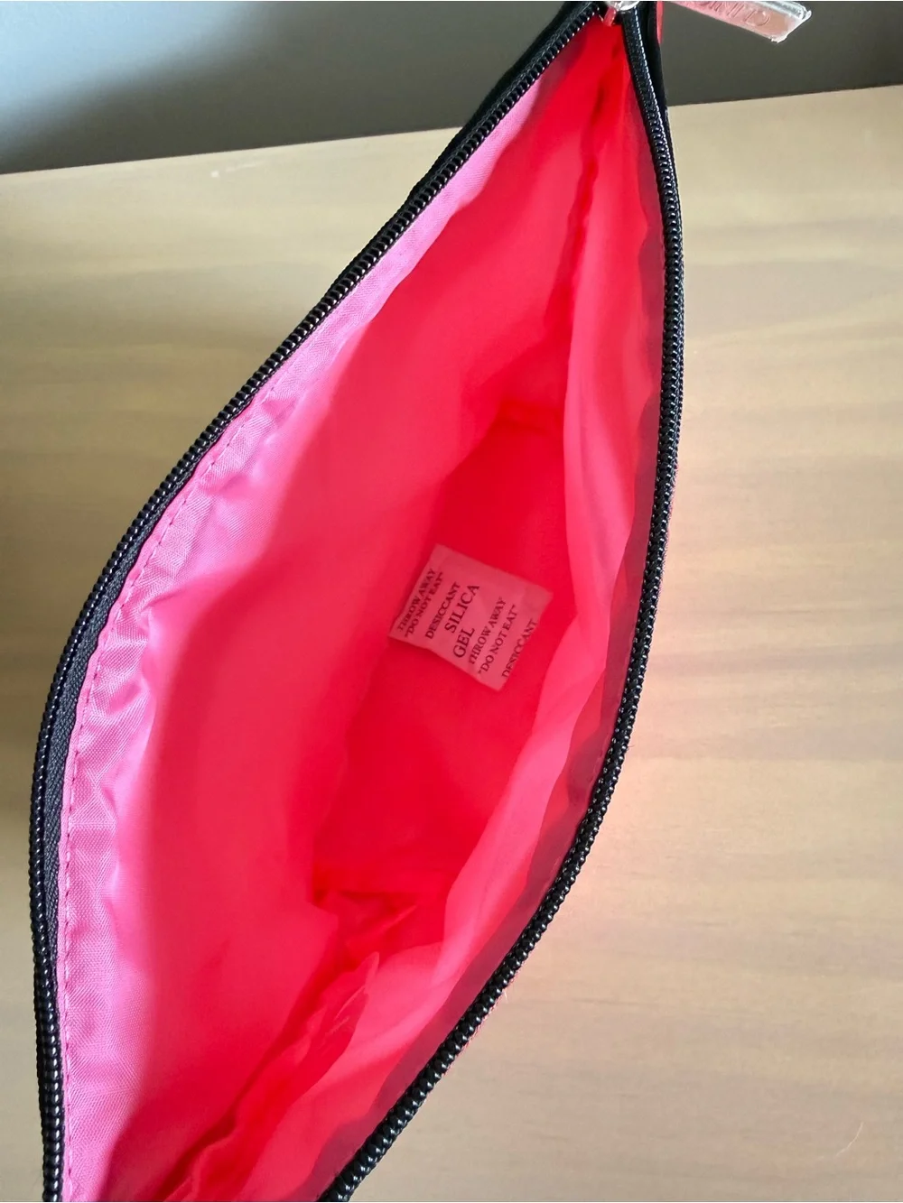 Clinique x Kate Spade Cosmetics Makeup Bag Pink White NEW